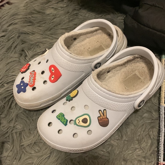 Crocs! size 7 in women,5 in men. light blue colour. + the charms - Picture 2 of 4